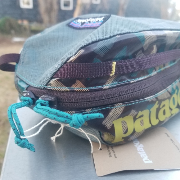 Patagonia black hole Cube Bag 3L NWT UNISEX - Picture 3 of 8